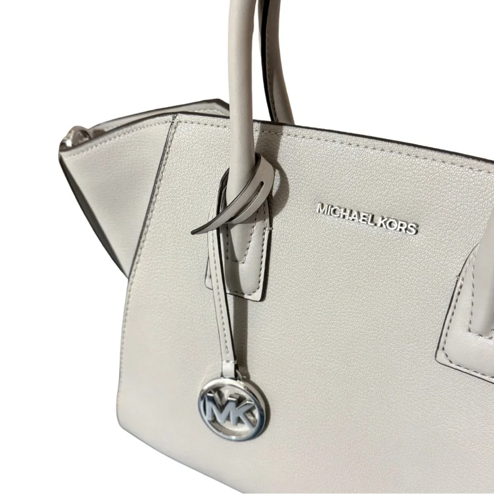 Michael Kors Avril Medium Satchel Cement Grey Pebbled Leather Handbag - Picture 3 of 10